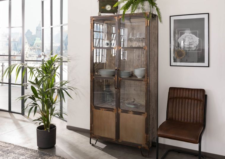 Vitrine Mango 90x40x190 braun lackiert HEAVY INDUSTRY #223