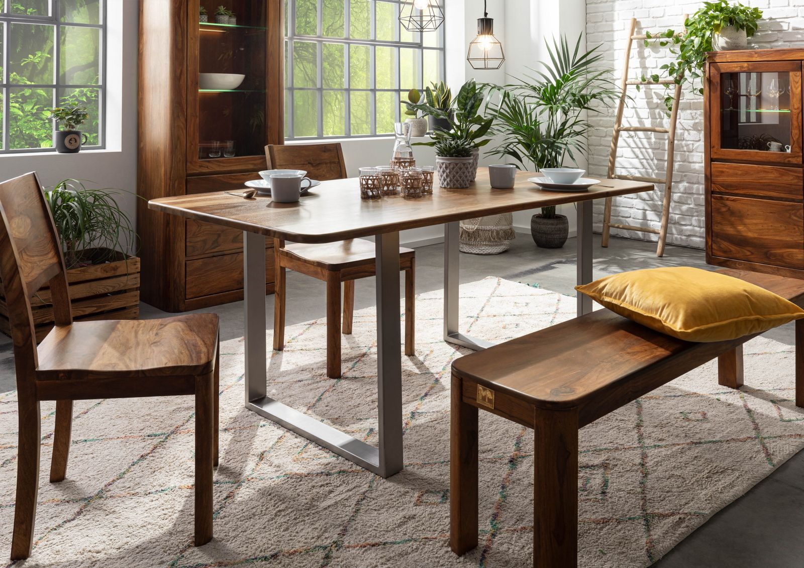 Massivmoebel24 Esstisch Sheesham 200x100x76 walnuss lackiert TORONTO #235 dunkelbraun L:100mm x B:200mm x H:76mm