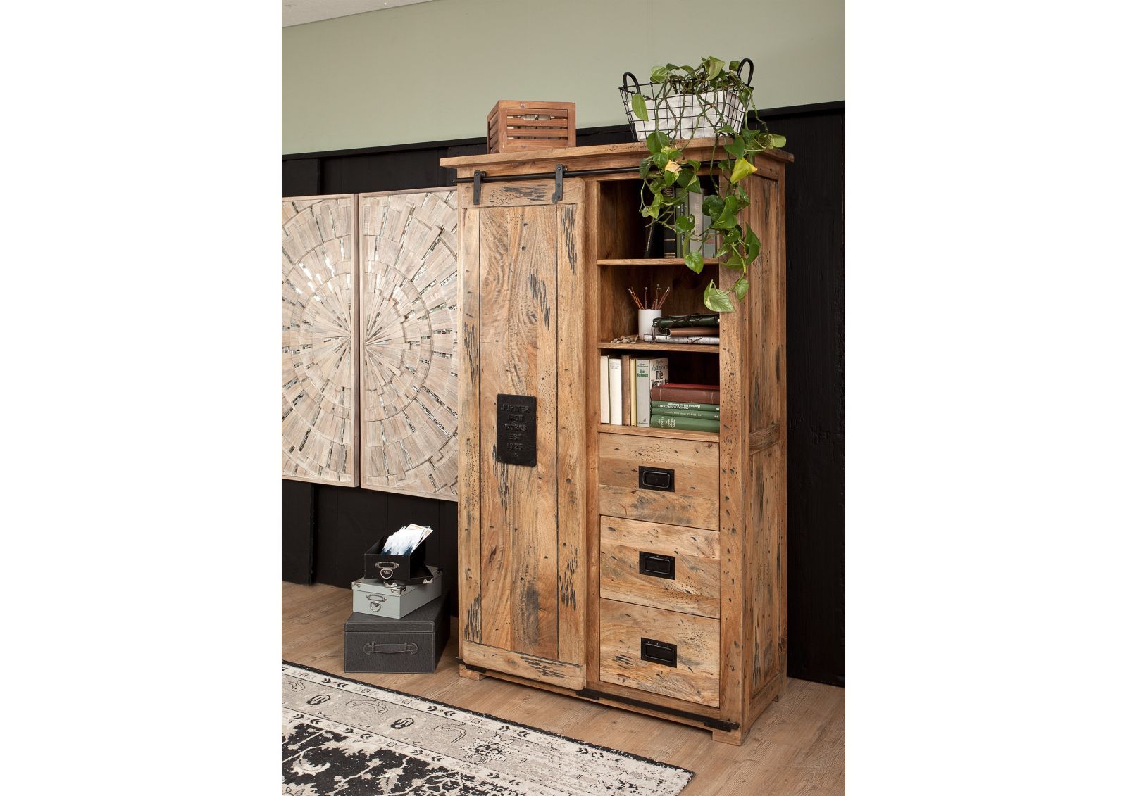 schrank mango 100x45x175 natur lackiert railway #114