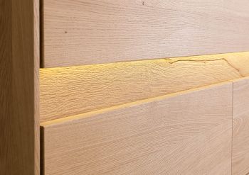 Sideboard Wildeiche inkl. LED 183,5x43,5x86 natur geölt CARDIFF #130