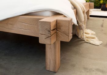 Balkenbett Wildeiche 160x200 bianco geölt JANGALI #111
