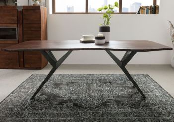 Baumtisch Akazie 180x90x76 braun lackiert Beine anthrazit glänzend FREEFORM 4 #33