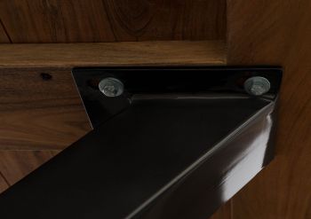 Baumtisch Akazie 160x90x77 Akazie natur lackiert / X-Beine anthrazit glänzend FREEFORM 5