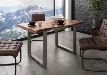 Baumtisch Akazie 160x90x77 natur lackiert / U-Beine silber matt FREEFORM 5