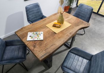 Baumtisch Mango 140x90x77 natur lackiert / U-Beine anthrazit glänzend FREEFORM 5