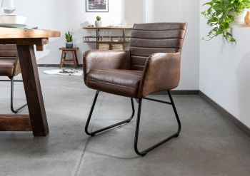 Elegantes Echtleder: Stuhl im Industrial Chic