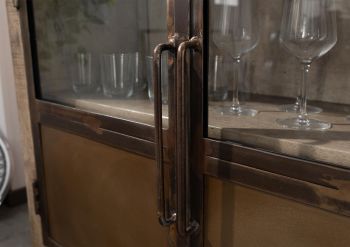 Sideboard Mango 180x40x90 braun lackiert HEAVY INDUSTRY #250