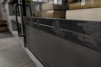 TV-Board Mango 190x40x60 grau lackiert HEAVY INDUSTRY #134