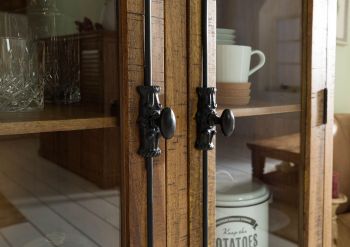 Vitrine Mango 100x45x190 dunkelbraun geölt RODEZ #152