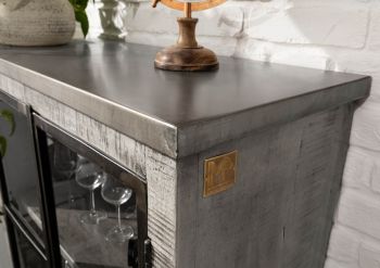 Vitrine Mango  90x40x180 grau lackiert HEAVY INDUSTRY #141
