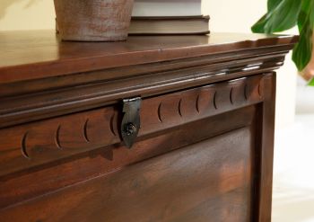 Truhe Akazie 90x50x50 nougat lackiert OXFORD #323