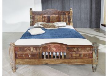 Bett Altholz 140x200x100 mehrfarbig lackiert FABLE #21