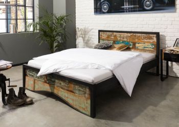 INDUSTRIAL Bett Eisen und Altholz lackiert - Verschiedene Größen
