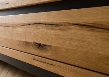 TV-Board Wildeiche 220x40x56 natur geölt VILLANDERS #154