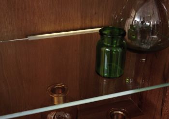 Vitrine Wild-/Zerreiche 62x42x190 Tabacco brown geölt MONTREUX #321